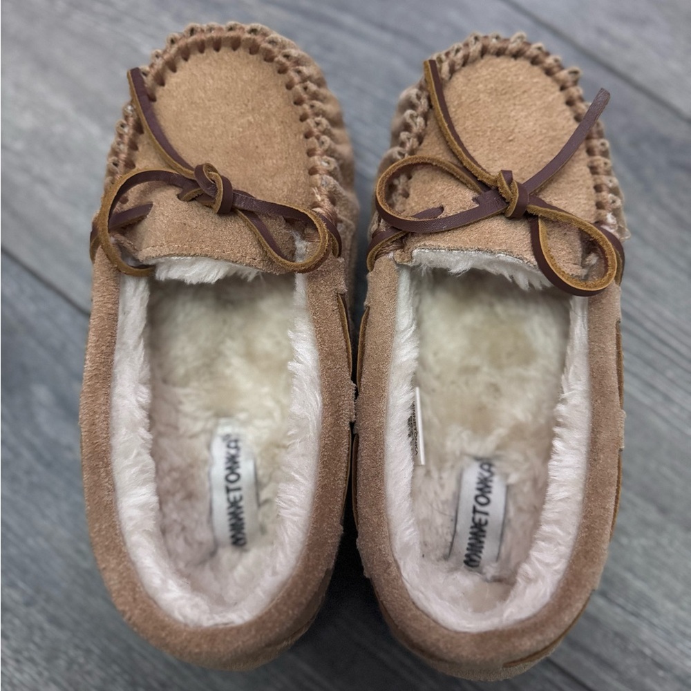 Minnetonka Tan Kids Slippers